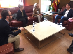 El Ayuntamiento y AVECAL crearán formación específica y práctica en el sector del calzado