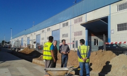 El Ayuntamiento solucionará los problemas de levantamiento de aglomerado en la carretera de La Estación, con un proyecto de ampliación de redes de san