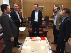 El conseller de Economía sostenible traslada al equipo de Gobierno su interés por la viabilidad de IFA