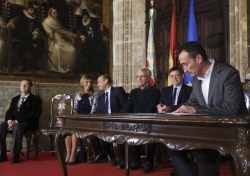 El Consell, el grupo empresarial Ferrmed y los Alcaldes reprenden contra el retraso del Corredor Mediterráneo