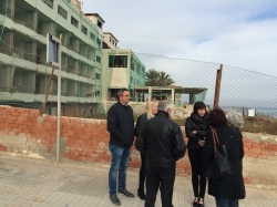 El Grupo Municipal Popular visita las obras de rehabilitación del barrio de San Antón y del hotel de Arenales del Sol