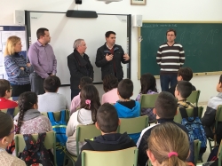 La Concejalía de Juventud junto con la Federación de Semana Santa presentan el XIII Maratón Fotográfico Infantil de arreglos de pasos