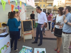 Carlos González inauguró el Mercado de Primavera y disfrutó del evento
