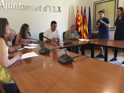 El Ayuntamiento renueva su convenio con la Fundación FESORD  CV y APESOELX para la integración de personas sordas