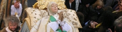 Tranquila y bonita procesión de la Patrona de Elche