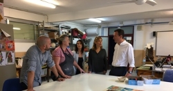 El alcalde de Elche se compromete a estudiar salidas laborales para los alumnos del Centro de Educación Especial Tamarit