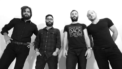 El grupo murciano Viva Suecia en concierto en Elche