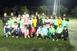 El exfutbolista Benjamín recoge material deportivo para los niños más necesitados de África en el 80 aniversario del Club Deportivo Altet