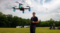Las reglas que debes seguir para pilotar un dron según la ley de España