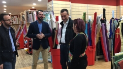 El Ayuntamiento quiere impulsar el comercio en el Sector V de Elche y mejorará la iluminación, el pavimento y la limpieza