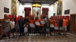 Elche homenajea al Elche Club de Natación tras sus éxitos en los campeonatos de Verano