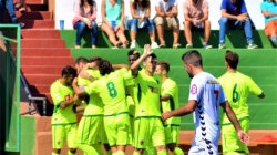 Un sólido Elche se lleva los tres puntos