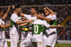 El Elche consigue la victoria en el Rico Pérez y a por otra ronda de Copa