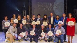 La IV gala de los Premios Plato llena de público el Gran Teatro de Elche