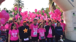 Unas 10.000 personas tiñen de rosa las calles de Elche en la carrera contra el cáncer de mama
