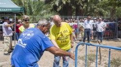 Una poderosa mascletà con 100 kilos de pólvora avisa del inicio de las fiestas