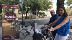 Inaugurada una nueva estación de BiciElx en la Avenida de la Libertad, junto al colegio Baix Vinalopó