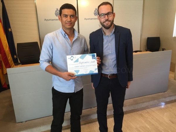 "Rois Medical" y su silla de ruedas con grúa premio emprendedor del mes de septiempbre