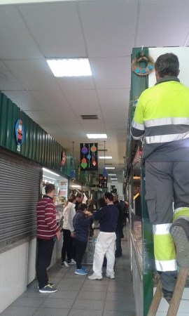 El Mercado de Abastos se viste de Navidad