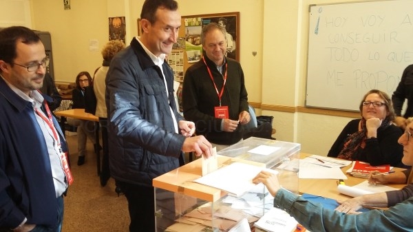 España decide que el PP gane las elecciones pero que tenga difícil formar gobierno