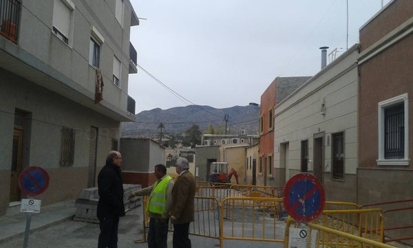 Crevillent ejecuta obras de mejora en las calles Ramiro de Maetzu, Eras, Perdigonera y en la Avenida San Vicente Ferrer