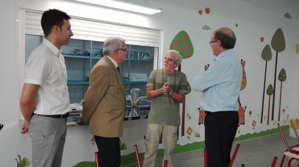 El Alcalde de Crevillent visita el nuevo comedor escolar finalizado en el colegio Miguel Hernández