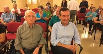 El alcalde inaugura los actos del 40 aniversario de la asociación de vecinos de El Toscar