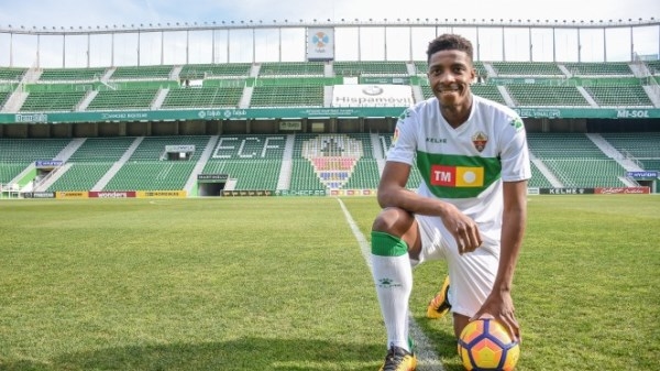 Malonga: "Mi mentalidad es de ayudar al equipo en el juego, no solo marcar goles"