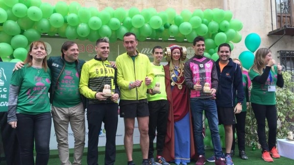 Entrega de los premios de la carrera contra el cáncer