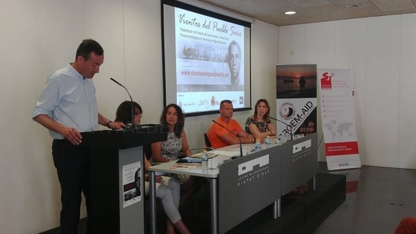 Una iniciativa solidaria acerca el legado de Miguel Hernández a los refugiados sirios en Grecia