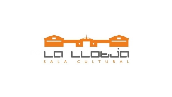 Una exposición solidaria en Elche muestra la vida cotidiana de personas con discapacidad