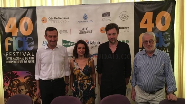 El alcalde expresa el compromiso del Ayuntamiento con el Festival de Cine Independiente de Elche