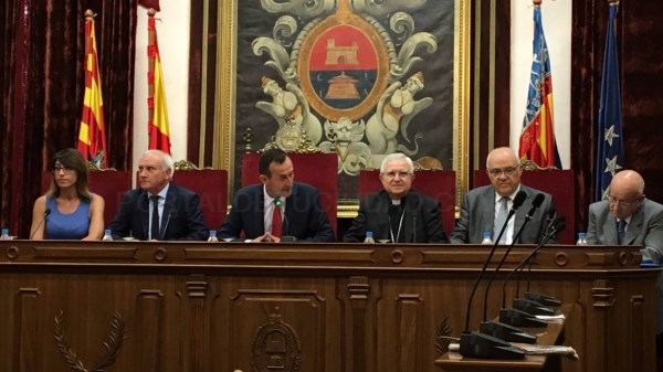 El alcalde reafirma el compromiso del Ayuntamiento con el Misteri