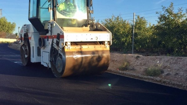 Elche inicia los trabajos de reparación de caminos y calles con un presupuesto de 225.000 euros
