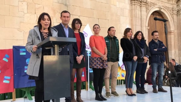 Más de 800 estudiantes se dan cita en Elche para protestar contra la violencia de género