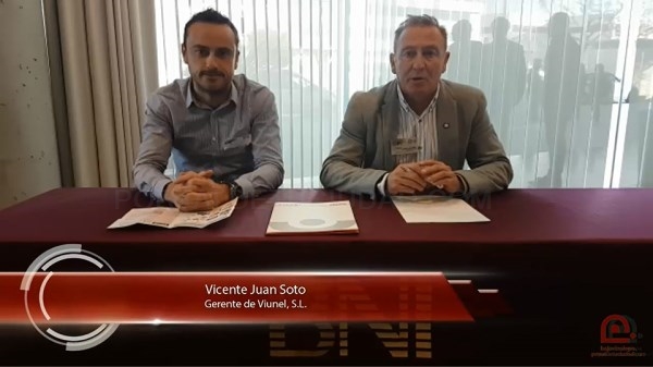 VIVIENDAS CONSTRUIDAS EN HORMIGÓN VISTO, SENCILLEZ Y ELEGANCIA.