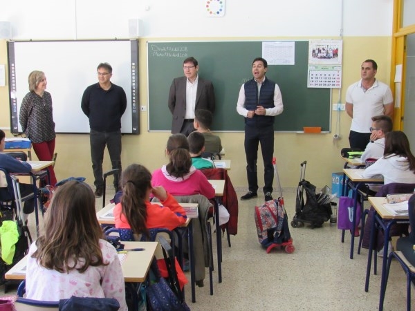 Mil entradas gratuitas para padres y niños en los dos últimos partidos del Crevillente