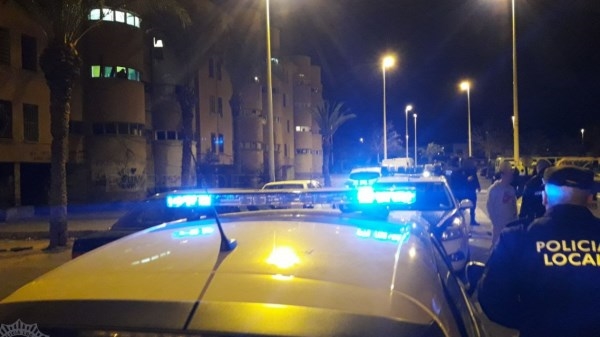 Detenido tras manifestar intención de atropello y agredir a agentes
