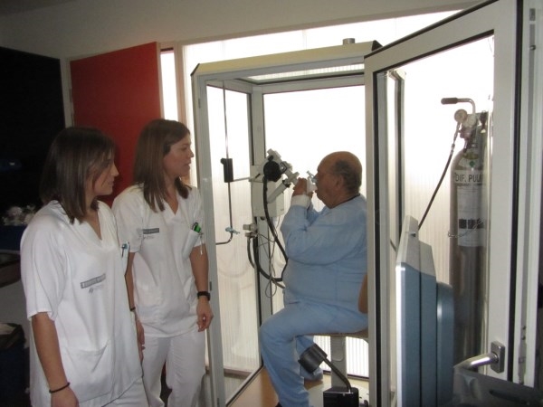 El Servicio de Neumología del Hospital General de Elche recibe varios premios en un Congreso de la Especialidad