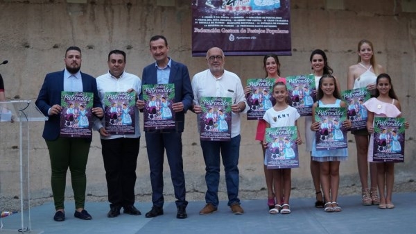 El cartel de las Fiestas de Agosto rinde homenaje a los festeros