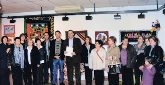 Convertir trossets de roba en peces d’art - Convertir trozos de ropa en piezas de arte
