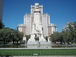 Comienza el proceso para la recuperación de la Plaza de España