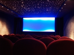 Solidaridad, magia y cine en la programación de los centros culturales de la Comunidad