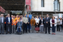 Minuto de silencio en solidaridad con las víctimas del atentado de Mánchester