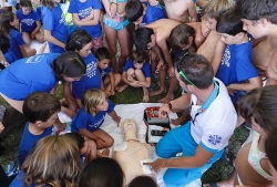 La Comunidad imparte cursos teórico-prácticos de reanimación cardiopulmonar y baño seguro