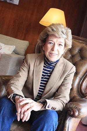 Pilar Urbano: “He visto gente muy pobre con el aparador atiborrado de medicinas, ahora la barra libre en medicamentos se ha acabado, claro”