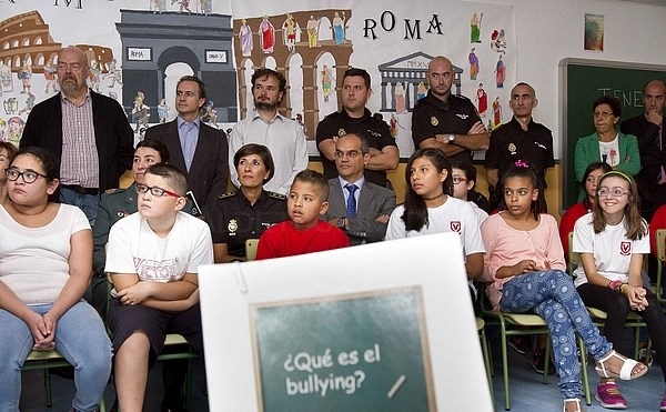 La Comunidad creará un Observatorio para fomentar la convivencia y erradicar el acoso
