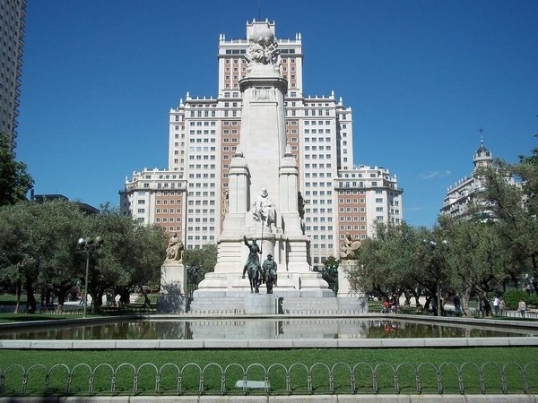 Comienza el proceso para la recuperación de la Plaza de España