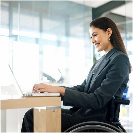 La Comunidad entrega los premios de la IX Feria Empleo para Personas con Discapacidad
