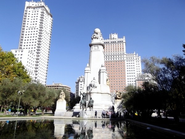 Concluye la fase de votación de la consulta de Plaza de España